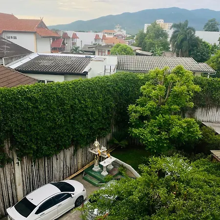 Wua Lai Boutique Hotel Chiang Mai Exterior photo
